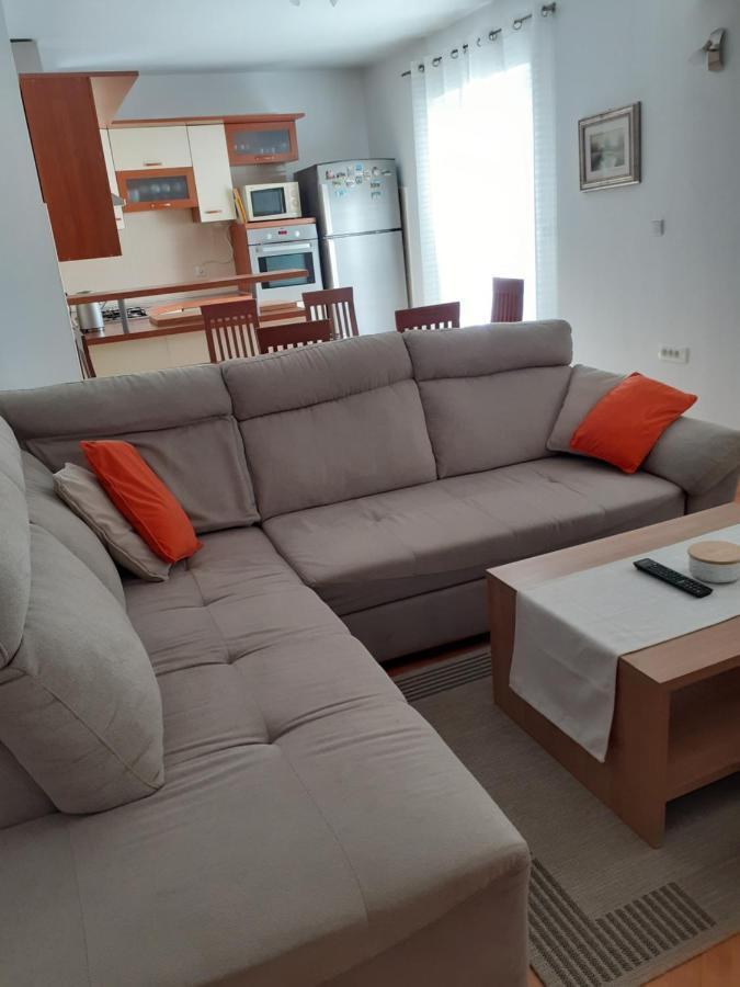 Apartman Maja & Marin Apartman Biograd Na Moru Kültér fotó